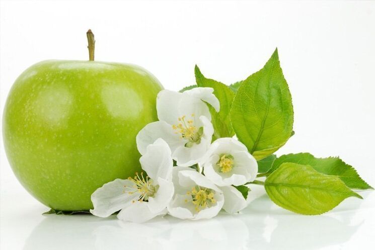 dovoljeno je vključiti jabolka v ajdovo prehrano za hujšanje