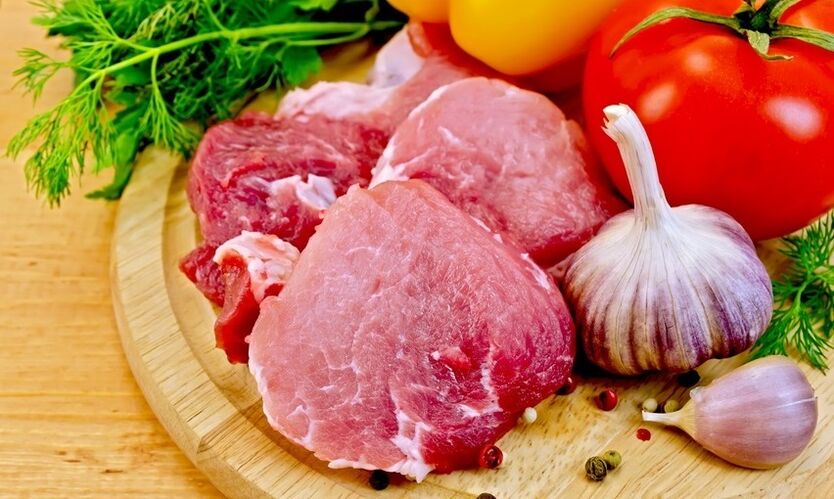 meso in zelenjava za ketogeno dieto